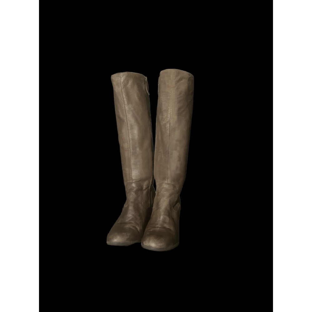 BP Woman's Boot's Size 7 1/2